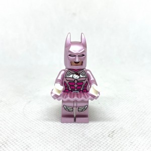 [樂宜樂] [outside brick] Hello Kitty蝙蝠俠
