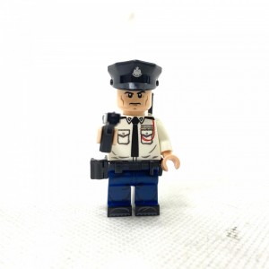 [二手人偶] 警察 (欠卡片)